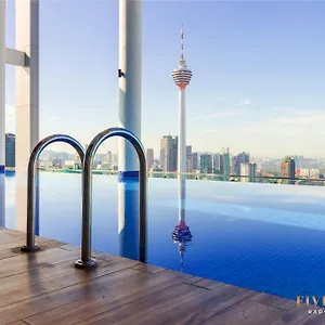 The Colony & The Luxe, By Canopy Lives Apartment